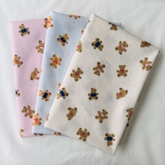 純綿生地卸売り純綿ストライプ熊プリント生地子供服ルームウェアパジャマ