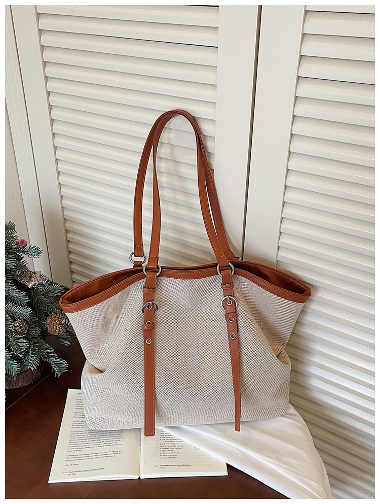Bolsas de tendencia transfronteriza de gran capacidad para mujeres 2026 nueva moda perezosa bolsas de hombro de brazo para viajar bolsas de ocio image 9