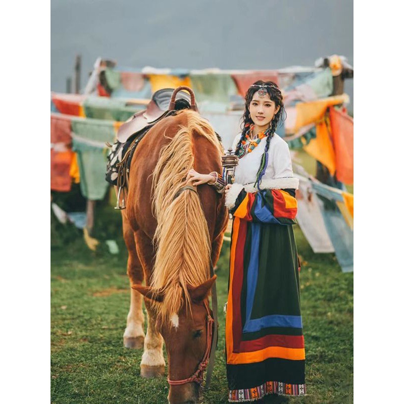 彩虹藏袍藏族服饰云南西藏旅游民族风撞色旅拍藏族服锅庄舞裙