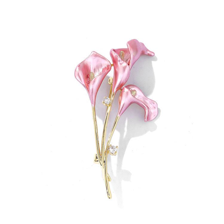 Pink Calla Lily Brooch, High-End Women's Fashionable and Elegant Plant Corsage, Niche Design Pin, Suit Accessories