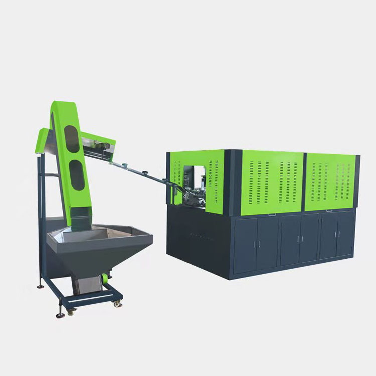 1出4自动吹瓶机 4500-5500/小时 550ml饮用瓶 高速全自动吹瓶机