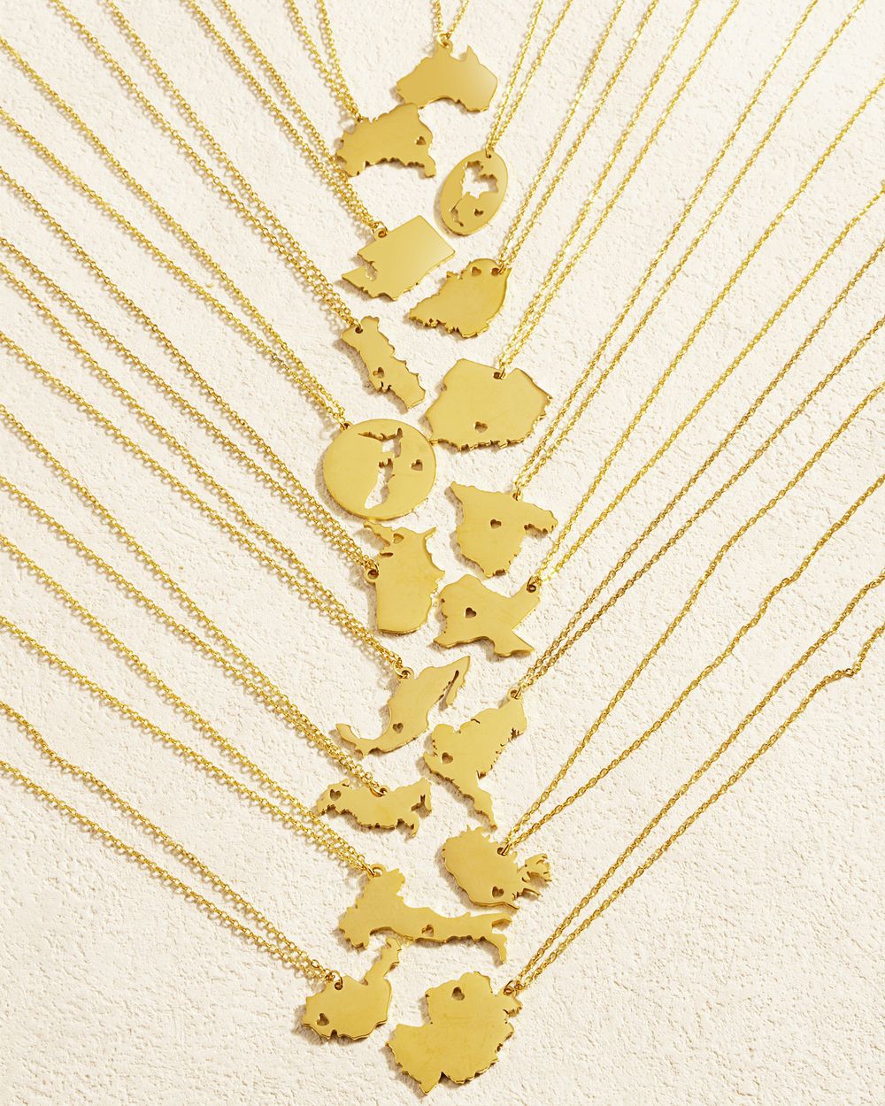 World Map Pendant Necklace For Men And Women Patriotic Jewelry_voghion.com