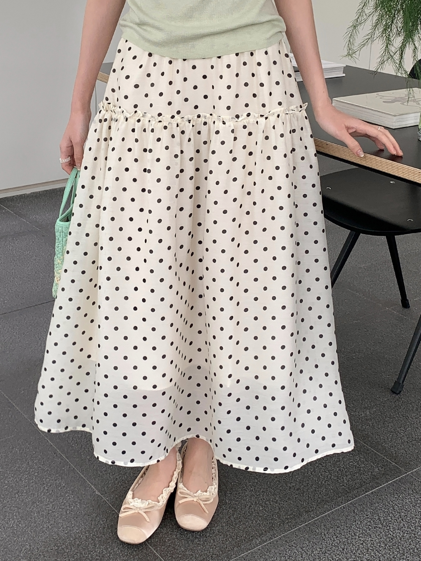26ye029 apricot polka dot skirt