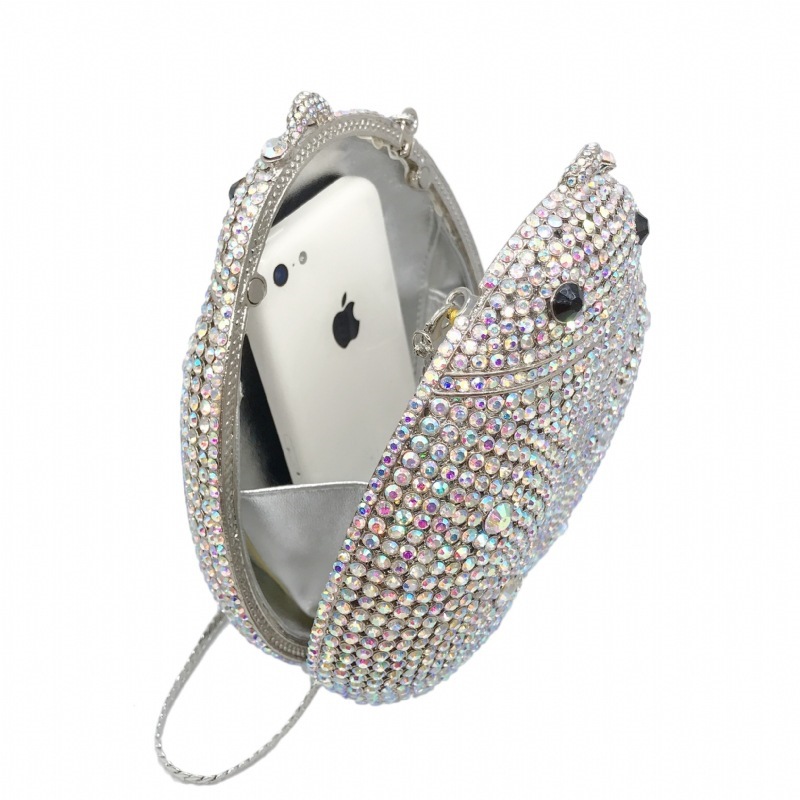 * Fuente transfronteriza de dibujos animados paquetes de diamantes para la cena en forma de escarabajo caja dura llena de paquetes de diamantes bolsas de diamantes de mano para mujeres