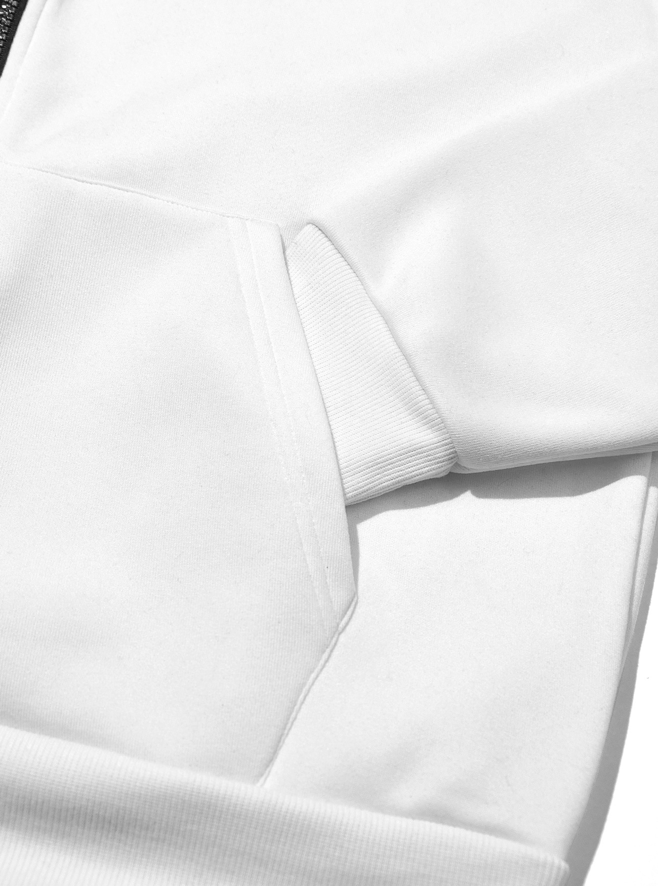 Giacca con cappuccio e zip da uomo autunno inverno monocromo_voghion.com