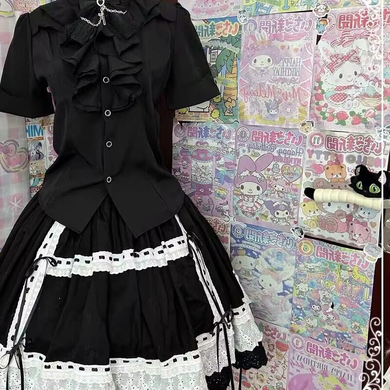 Japanese-style versatile punk cosplay subculture plus-size black and white short-sleeved elegant lace shirt
