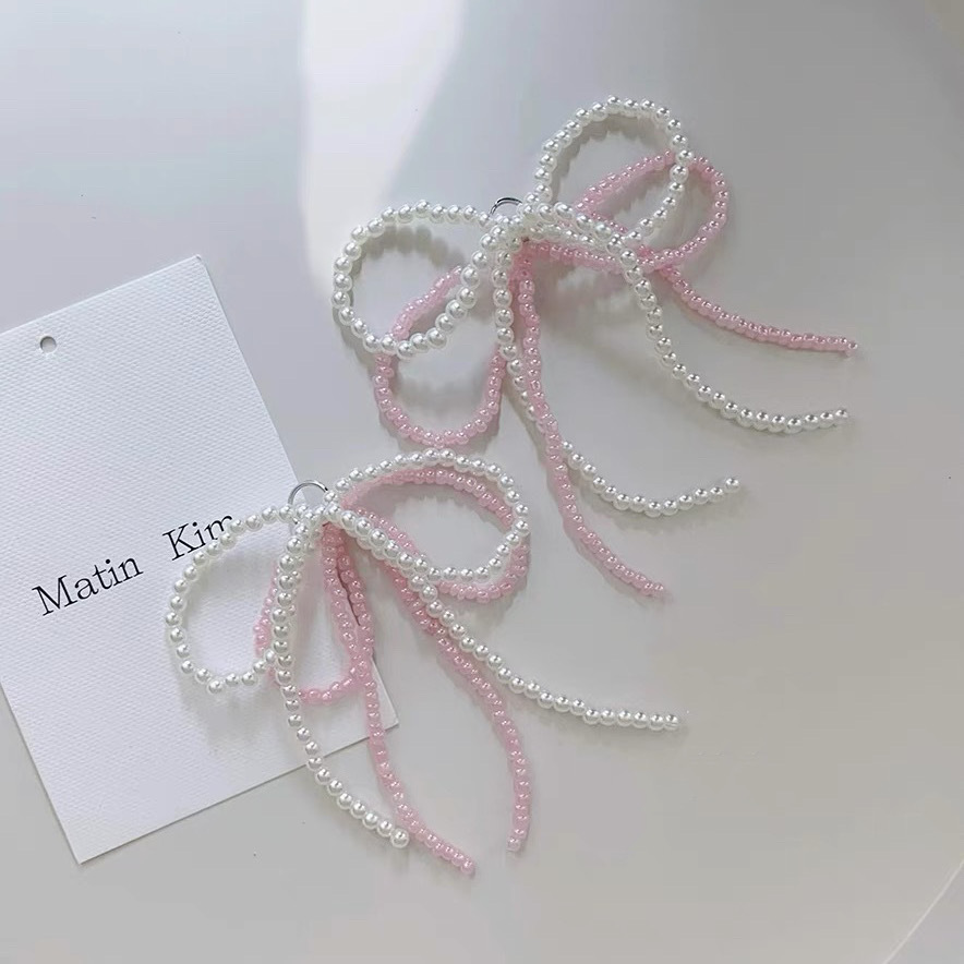 Ins nuevo arco de perlas para chicas botones de zapatos DiDi cuentas flores de moda zapatos deportivos colgantes de moda