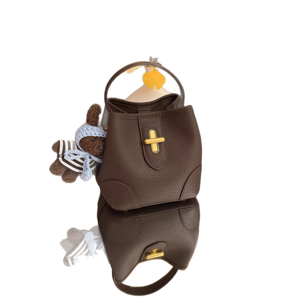 Cross-Border Genuine Leather Women's Bag Lychee Grain 2026 New Fashion Commuter Handheld Bucket Bag Versatile Shoulder Crossbody Bag - Thumbnail 5