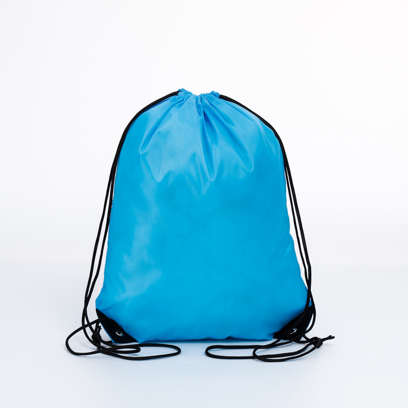 210d bolsa de cordón de poliéster en stock con cordón de hombro bolsa de almacenamiento transfronteriza mezclar y combinar traje de poliéster bolsa de cordón