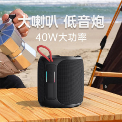 国境を越えて人気のある無線bluetoothオーディオ携帯型アウトドアスポーツ大出力サブウーファースピーカーアマゾン卸売り