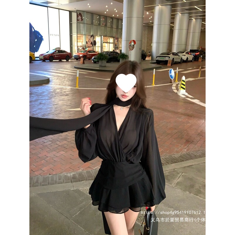 French-style black flutter-collar long-sleeve dress for women, early autumn slim-fit high-waisted chiffon dress, pure and alluring short dress French-style black flutter-collar long-sleeve dress for women, early autumn slim-fit high-waisted chiffon dress, pure and alluring short dress