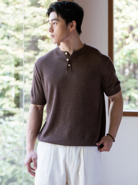 Men's autumn T-shirt