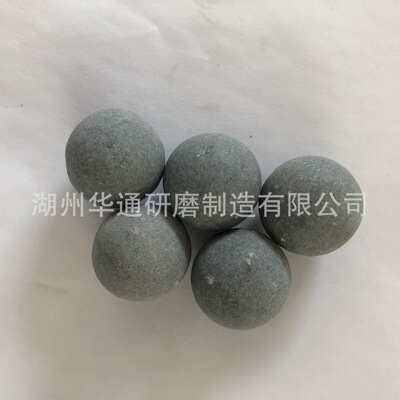 [厂家直销棕刚玉颗粒粗磨球去毛刺磨块量大优惠]