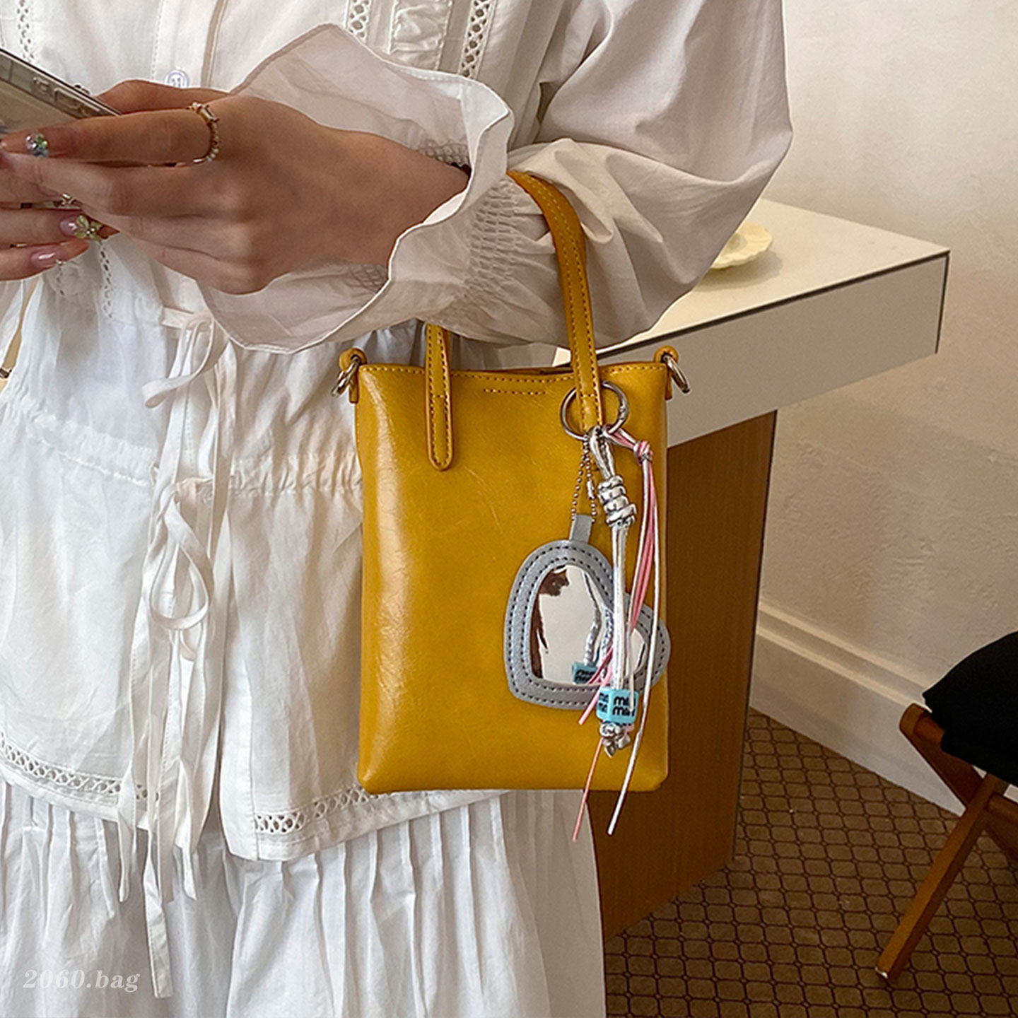 Verano de compras ocio super caliente nicho de hombro único móvil de viaje de moda versátil 2026 diseño nuevo mochila