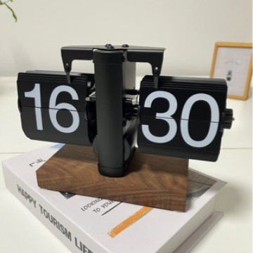 Creativo Personalidad Mecánico Retro Reloj de cambio de página automático Reloj de mesa digital simple Reloj de decoración de sala de estar