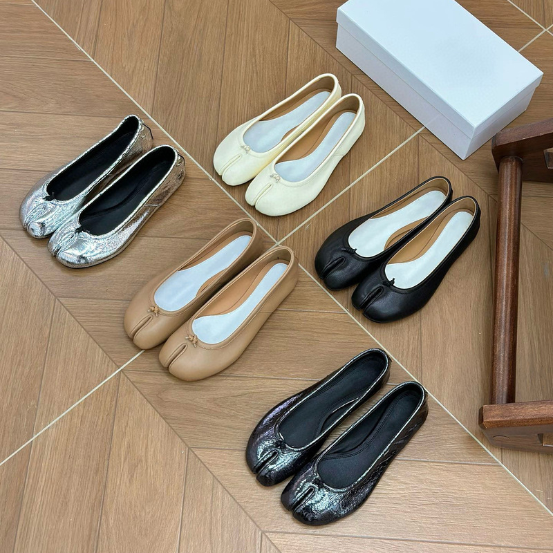 Niche silver crack tabi split toe shoes women's pig's trotters soft leather sheepskin leather ballet flat low top shoes