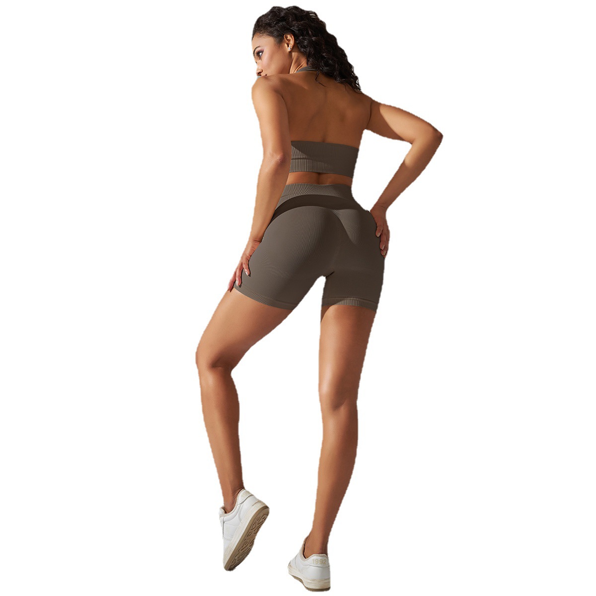 Transfronteriza europea y americana sin costuras de punto espalda alta elástica deportes sujetador yoga traje de correr fitness pantalones cortos de dos piezas para las mujeres