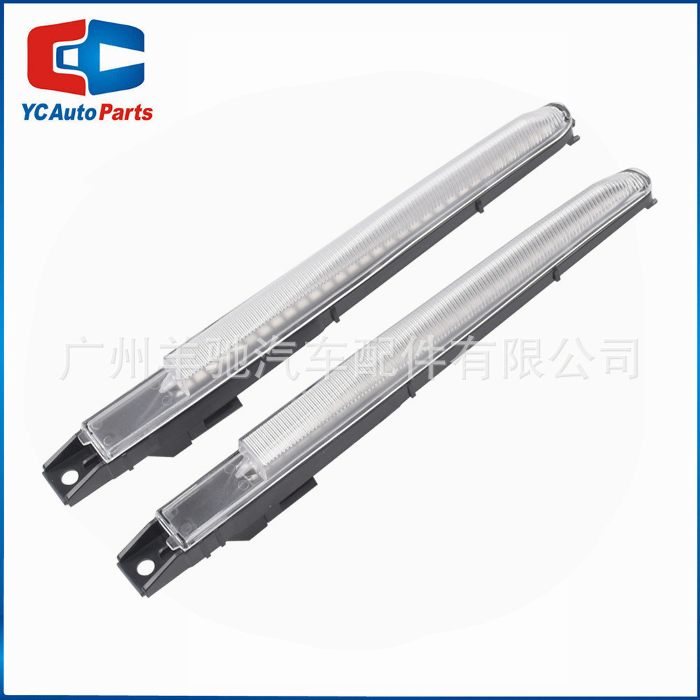 Adecuado para BMW F10 M5 E70 X5 X6 M E71 X5 X6 M E82 Coupe agua corriente LED Fender luz lateral