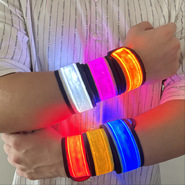 LED发光西班牙国旗手环 2022年世界杯手环硅胶个性发光手环