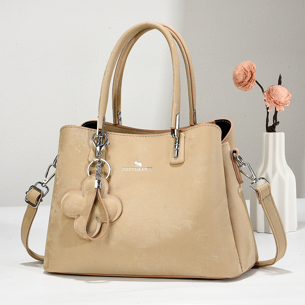 Bolso femenino transfronterizo 2025 nuevo estilo de moda europea y americana retro bolso de mensajero de hombro al por mayor