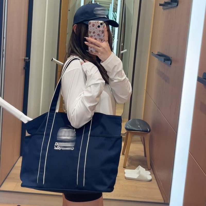 Lululemon Daily 20L Multi-Pocket Large-Capacity Tennis Shoulder Tote Bag Women's Canvas Bag Tennis Bag