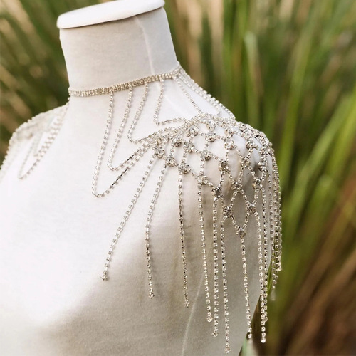 Cross-border new product exaggerated tassel shoulder chain, European and American versatile night club party water drill body chain for women