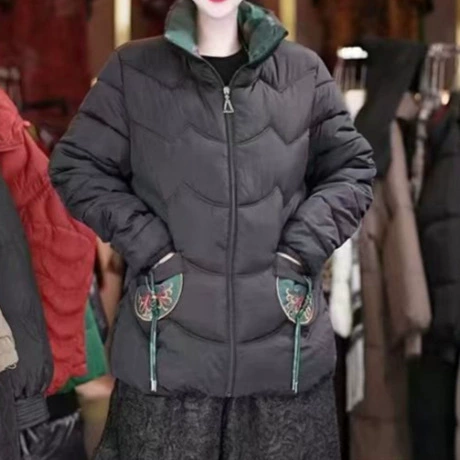 Женская хлопчатобумажная куртка Hundred 2024 зимний национальный ветер вышивка хлопчатобумажная куртка утолщение хлопчатобумажная куртка