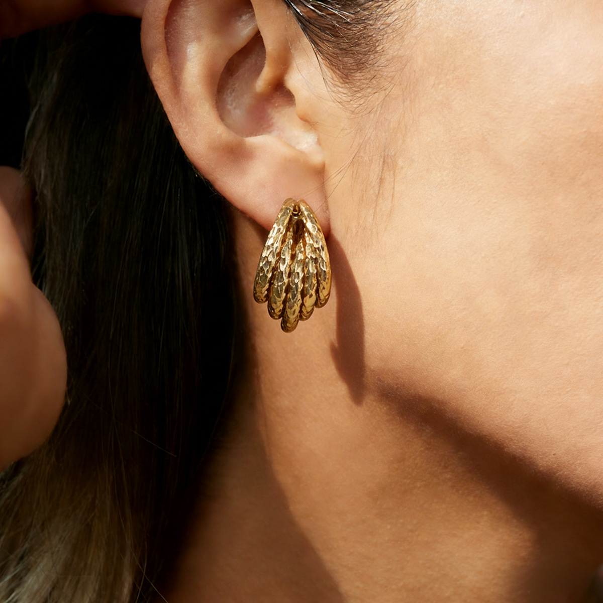 TENA aretes de acero inoxidable geométrico de alta calidad, aretes de acero dorado, joyerías de acero de titanio de venta caliente transfronteriza para mujeres