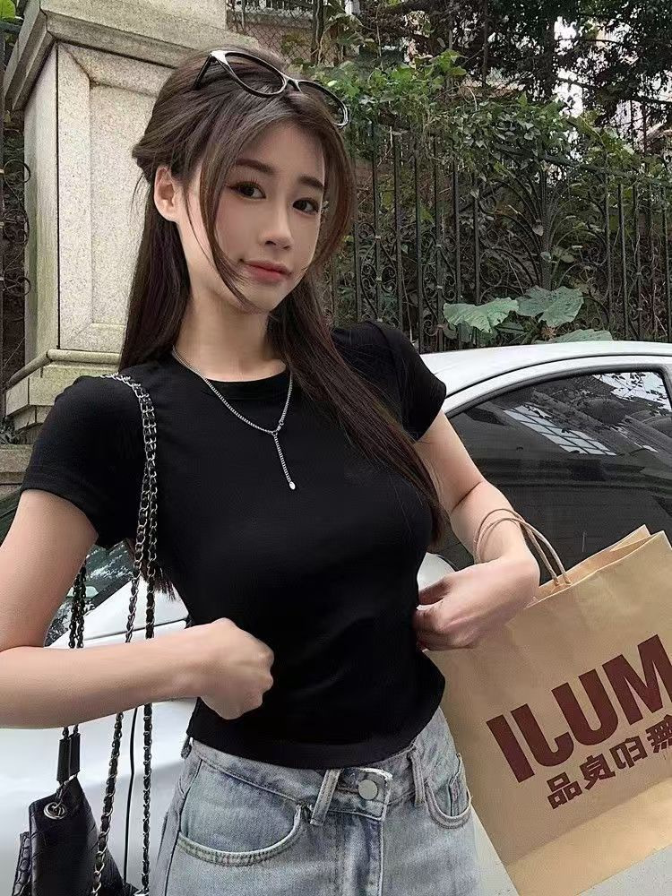 검은색