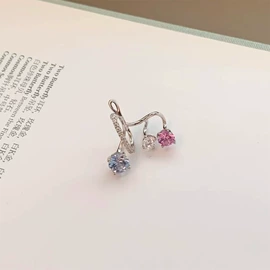 戒指;项链;手链