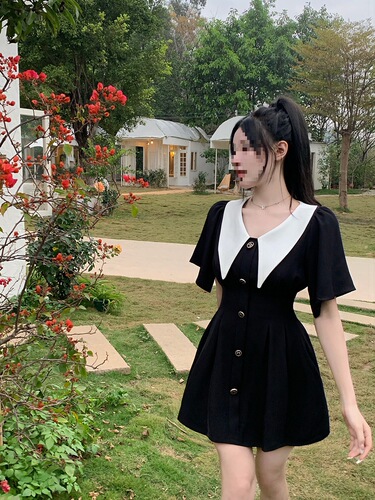 2025 waist waist to show thin black dress summer fat mm design French retro doll-neck dress