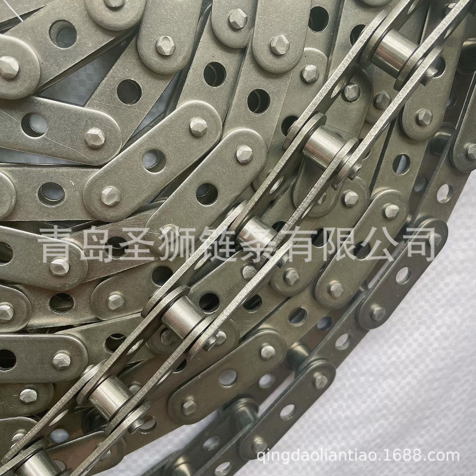 Ремень из углеродистой стали из нержавеющей стали конвейерная цепь со средним отверстием конвейерная цепь конвейерного оборудования для сетчатой ленты печи опорная цепь вала струнная цепь