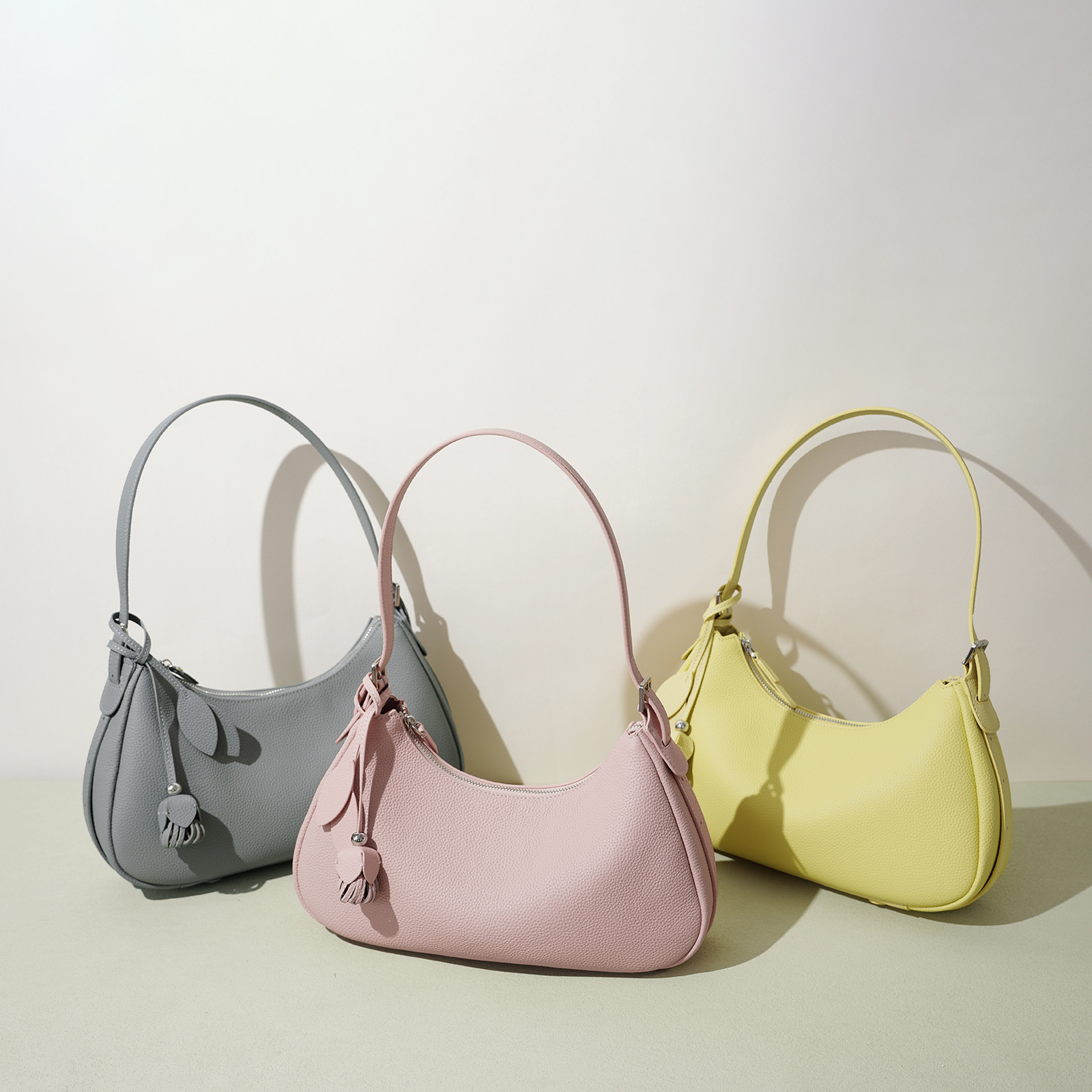 2026 Early Spring New Crescent Baguette Underarm Bag Niche Minimalist Design Candy Color Handbag Shoulder Bag For Women - Thumbnail 2