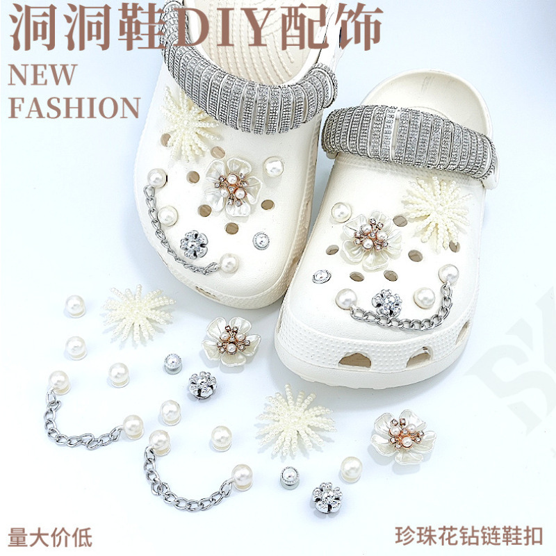 Cross-Border New Model Suitable for Women's Clogs DIY Pearl Flower Small Fragrance Shoe Buckle Shoe Flower Accessories Set Wholesale Cross-Border New Model Suitable for Women's Clogs DIY Pearl Flower Small Fragrance Shoe Buckle Shoe Flower Accessories Set Wholesale