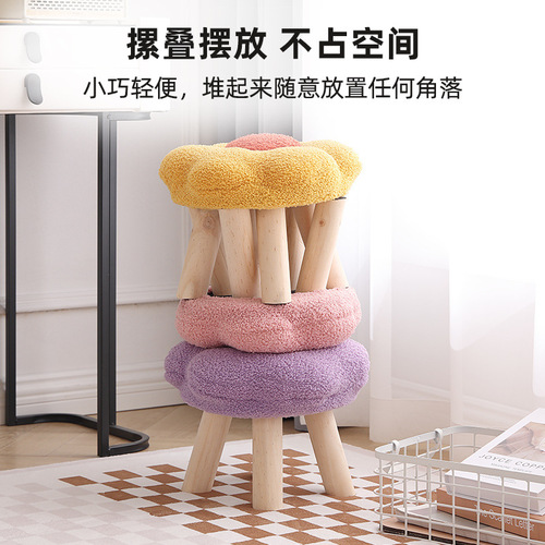 Small stool, home low stool, solid wood stool, living room coffee table, sofa, cute flower doorway shoe changing stool for children and girls