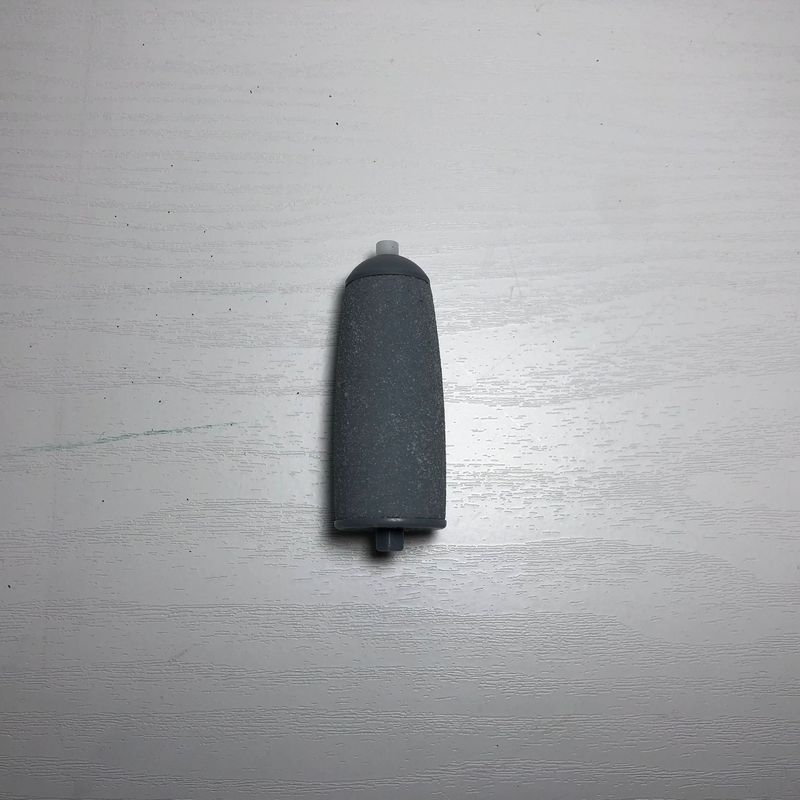 砂を磨いて足を磨いて、電動で足を磨いて、砂の輪の頭を取って、足を修理します。|undefined