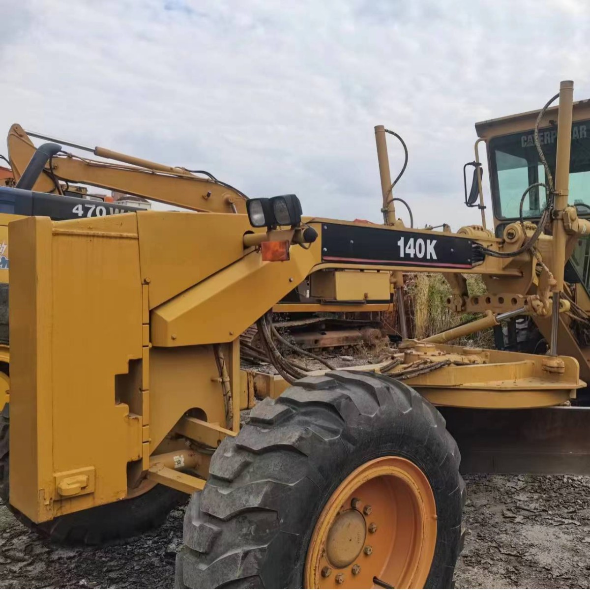 低价二手平地机CAT 140K 140H 140G日本产特价处理 原版油漆便宜