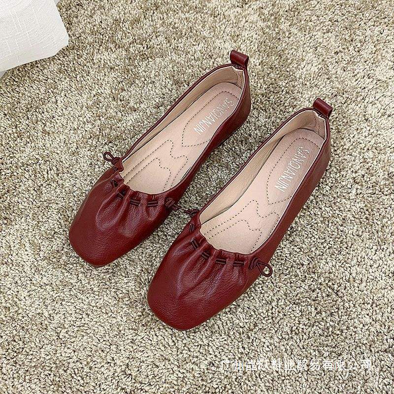 Grandma Shoes for Women, Large Size, Flat, 2025 New Summer Versatile Shallow Square-Toe Fairy Retro Single Shoes for Pregnant Women