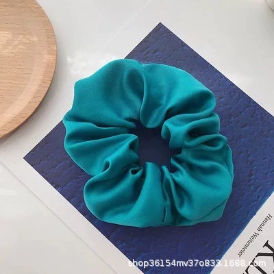 Green solid color large intestine hair circle