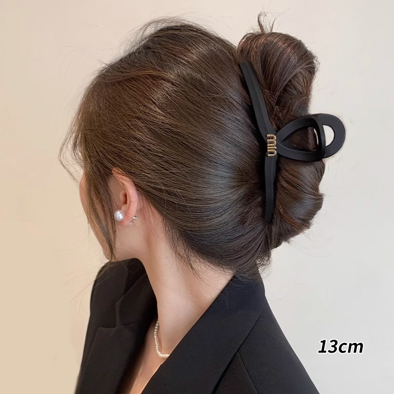 Gran tamaño de tiburón negro temperamento de alto grado agarrar clip de cabello de cabeza de mujer detrás de la cabeza de cabello de cabello de cabello de gran tamaño clip de cabello