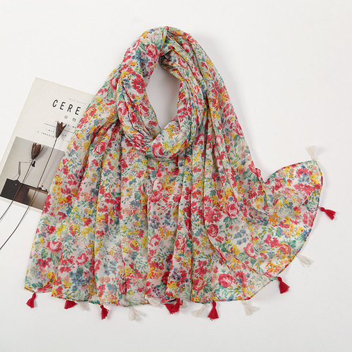 Spring and Autumn New Bali Gauze Fringe Retro Print Geometric Scarf Fashion Travel Sunshade Shawl Silk Scarf for Women