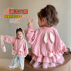 女の子のコート2025新型ウサギの耳の漫画の小さいかわいいコートの洋風の甘いネットの糸は上着のコートをつなぎ合わせます。