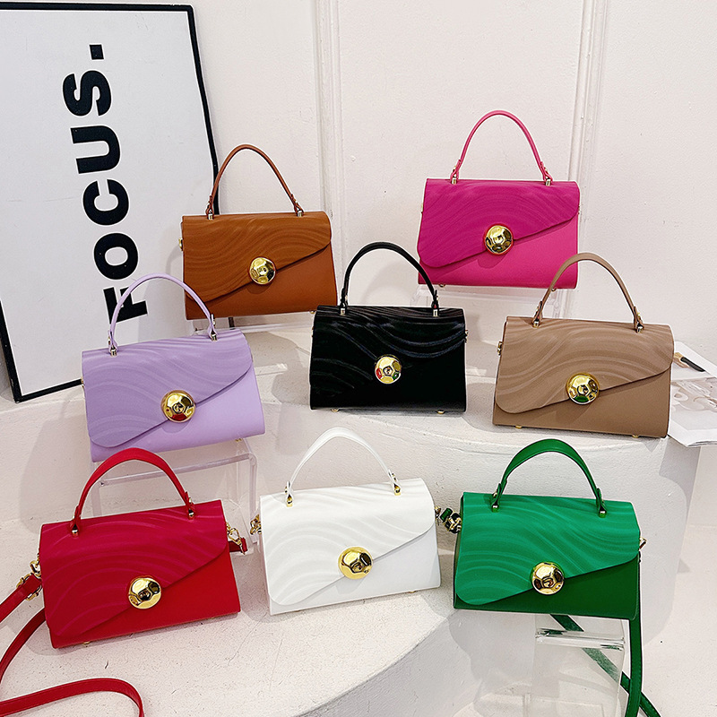 Cross-Border New Style Small Square Handbag 2026 Autumn Sweet Fashion Box Bag European and American Simple Shoulder Crossbody Bag for Women