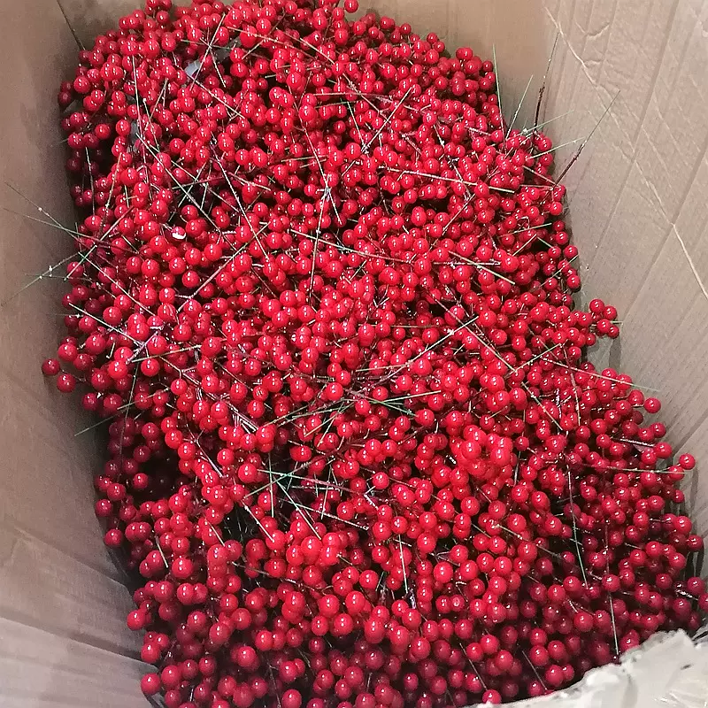 发财果冬青果浆果红果子年宵花福桶材料春节装饰仿真花假花批发