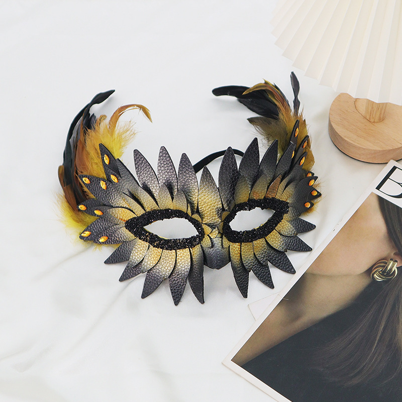 Halloween nuevo estilo gótico pluma encaje decoración chal de cuero pluma máscara de diamante COS accesorios de vestir