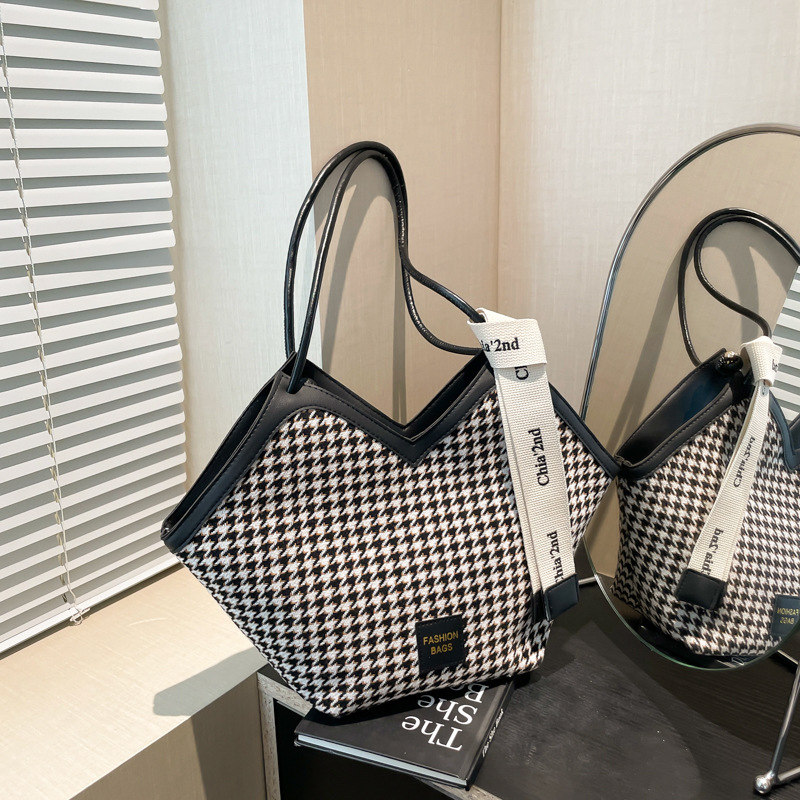 2025 nuevo estilo bolso de hombro con textura bolso de hombro a cuadros de gran capacidad bolso de viaje de aire extranjero cesta de verduras bolso femenino