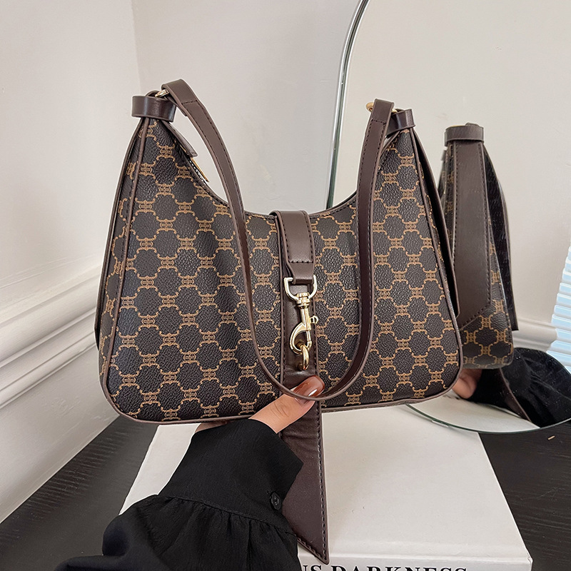 High-end armpit bag for women, versatile summer 2023 new fashion one-shoulder niche design retro print crossbody bag_voghion.com