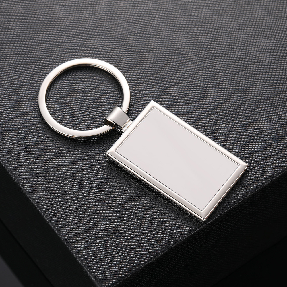 Llavero de metal en blanco marcado con láser, logotipo de letras, llavero de marca única, colgante, regalo promocional publicitario