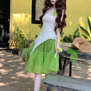 �����G�ײ衿�����L�F�а�ɫ�������Ĳ��c�W����ȹ���b