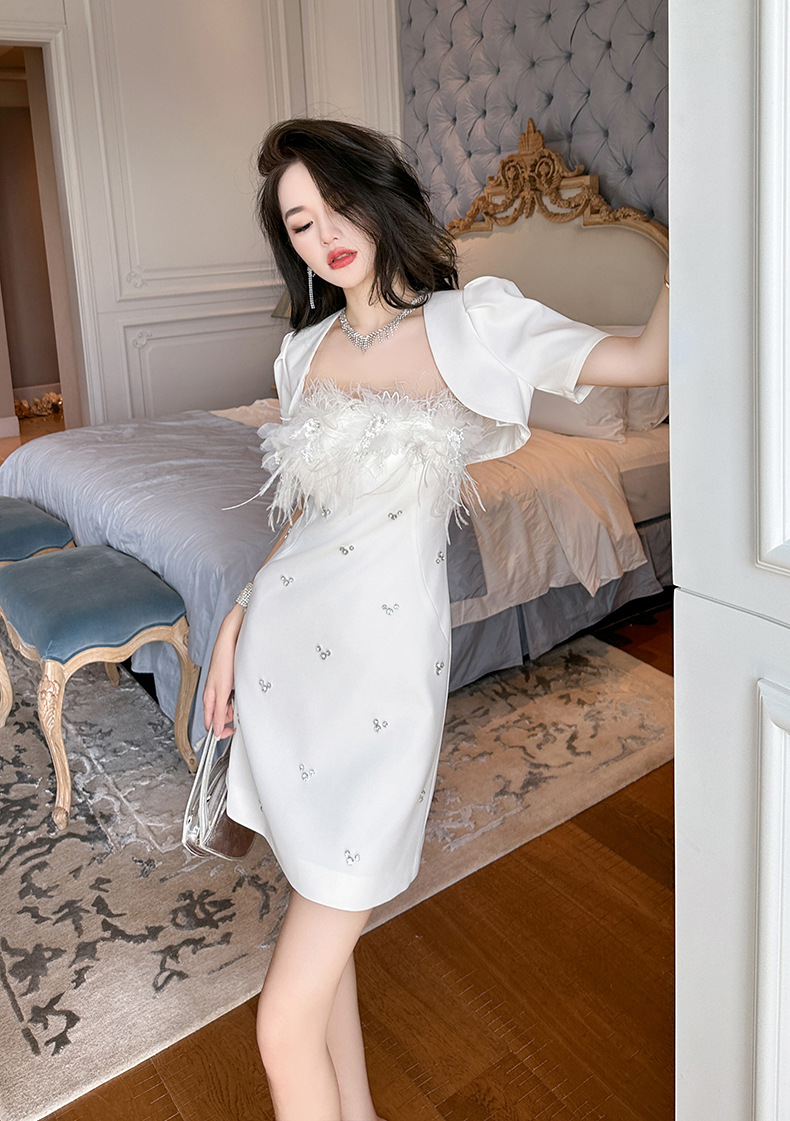 Váy trắng dự tiệc sinh nhật phong cách người nổi tiếng đính lông thú và kim cương — Màu trắng chi tiết 15